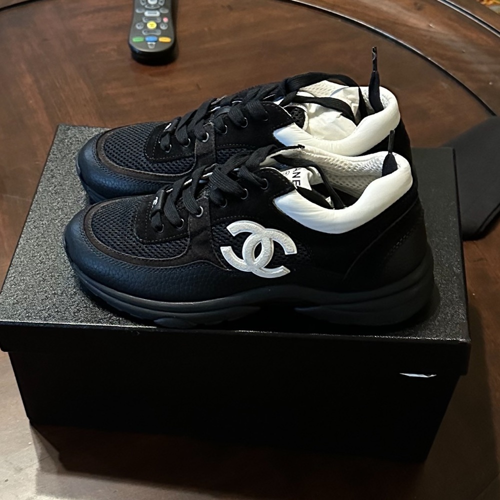 BRAND NEW UNWORN CHANEL SNEAKERS BLACK